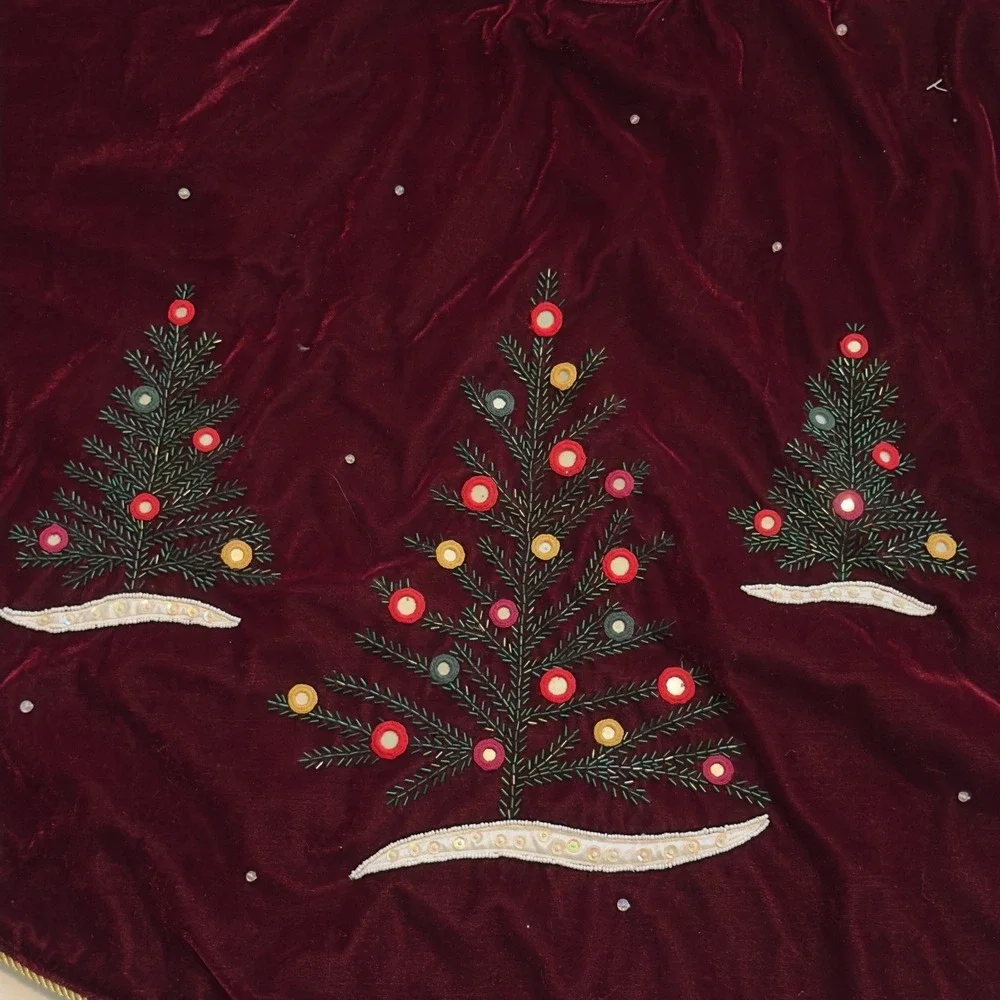 Burgundy Velvet Beaded Christmas Tree Skirt Embroidered Trees Gold Trim 53 Inch
